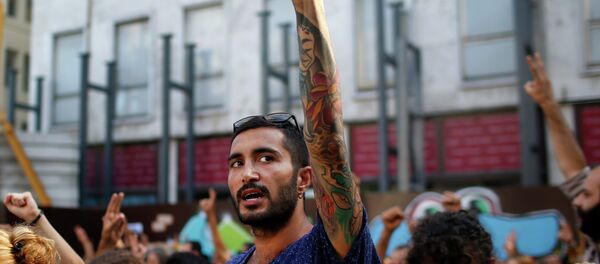 Протест у Истанбулу - Sputnik Србија