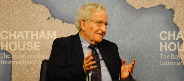 Ноам Чомски, социјални филозоф и професор лингвистике на Масачусетском институту за технологију - Sputnik Србија