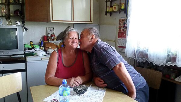 I posle dvadeset godina života u najtežim uslovima nisu pesimisti, imaju jedno drugo - Sputnik Srbija