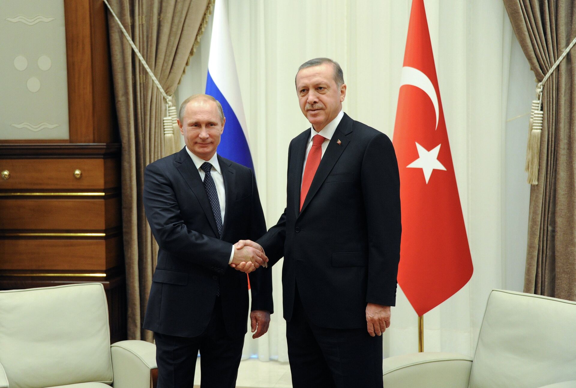 Vladimir Putin i Redžep Tajip Erdogan u Ankari 1. decembra 2014. - Sputnik Srbija, 1920, 25.11.2022
