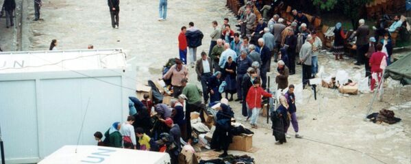 Kamp Unprofora u Kninu, Srbi zarobljeni u „Oluji“ Kamp Unprofora u Kninu, Srbi zarobljeni u „Oluji“ - Sputnik Srbija