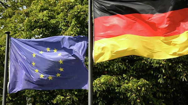 Zastave EU i Nemačke u Berlinu - Sputnik Srbija