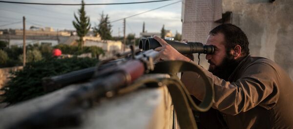 Opozicioni borac u provinciji Idlib u Siriji - Sputnik Srbija