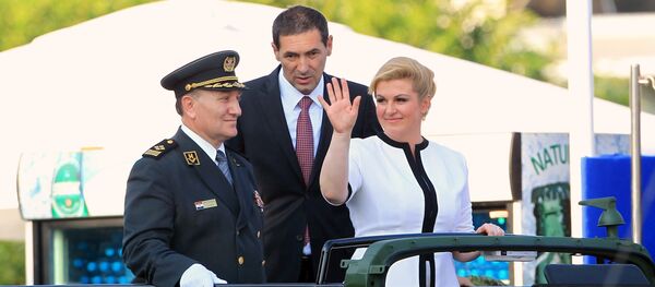 Хрватска председница Колинда Грабар Китаревић,   министар одбране Анте Которомановић и генерал Драго Ловрић - Sputnik Србија