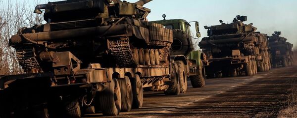 Ukrajinska vojska povlači oružje - Sputnik Srbija