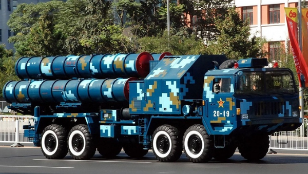 Нови колосални лансер ракета кинеске војске - Sputnik Србија