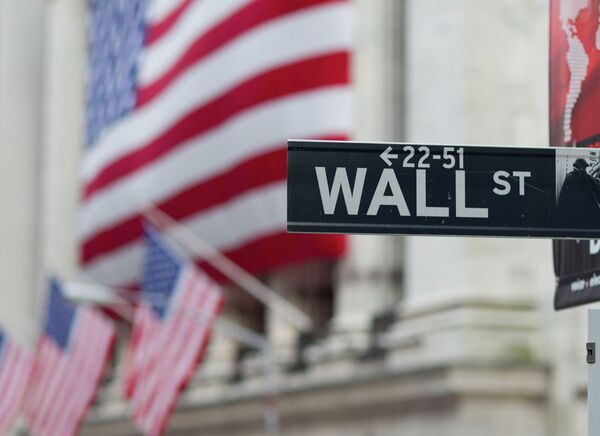 И Волстрит упрегнут у технолошки рат САД и Кине  - Sputnik Србија