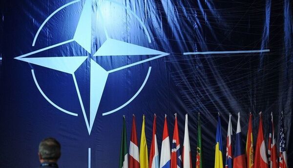 Neće biti lako izaći iz začaranog kruga NATO - Sputnik Srbija