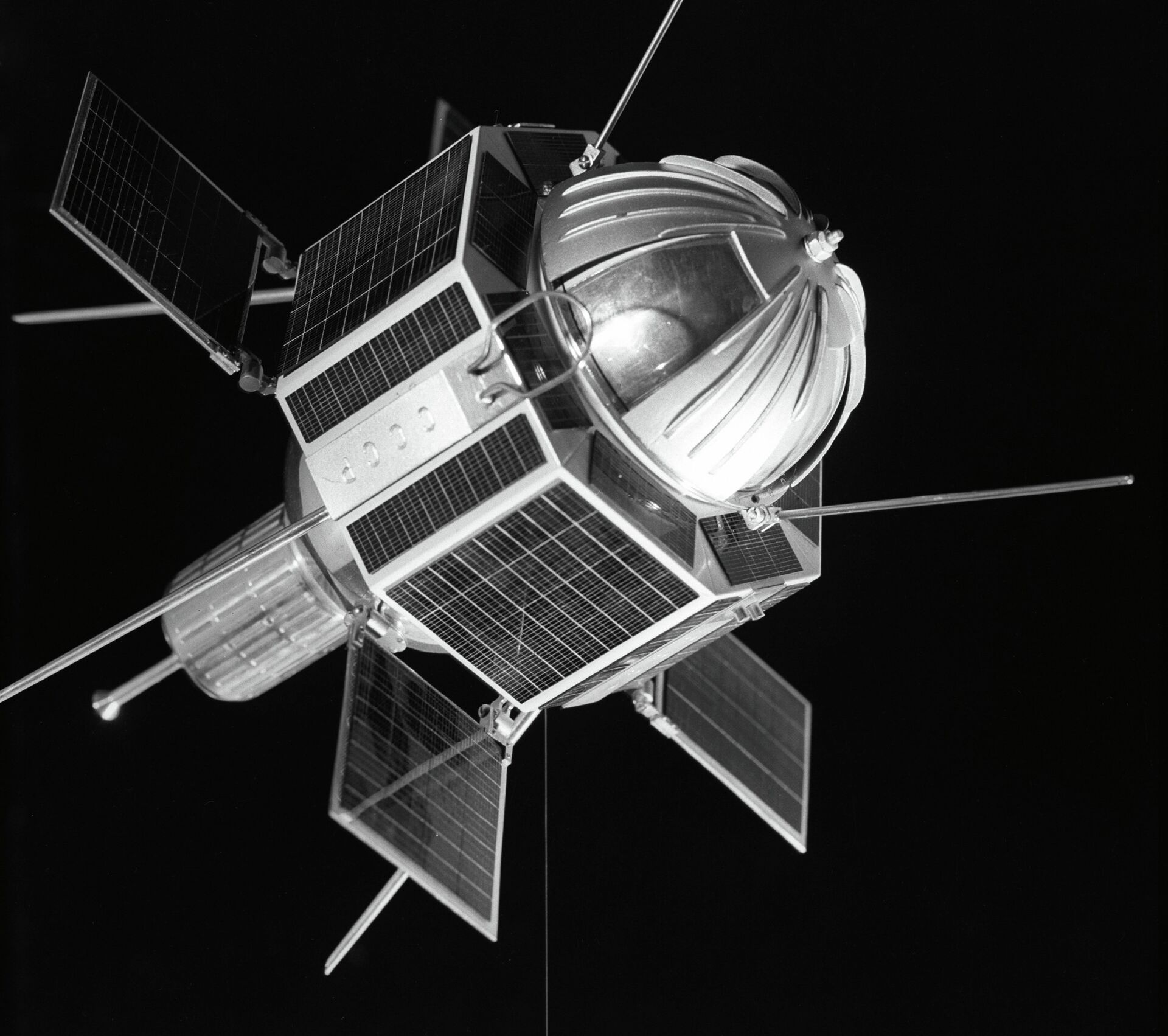 Kosmos - Sputnik Srbija, 1920, 12.03.2025