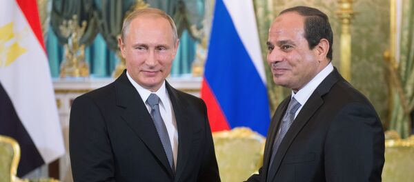 Руски председник Владимир Путин и председник Египта Абдел ел Сиси Руски председник Владимир Путин и председник Египта Абдел ел Сиси - Sputnik Србија