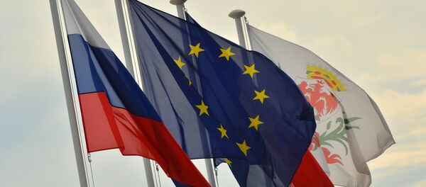 Заставе Русије, ЕУ и Француске у Ници Заставе Русије, ЕУ и Француске у Ници - Sputnik Србија