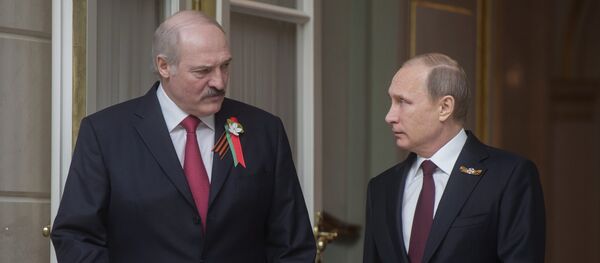 Aleksandar Lukašenko i Vladimir Putin - Sputnik Srbija