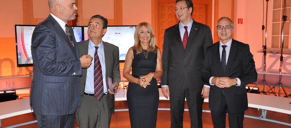 Edi Rama i Aleksandar Vučić u TV emisiji Okruženje - Sputnik Srbija