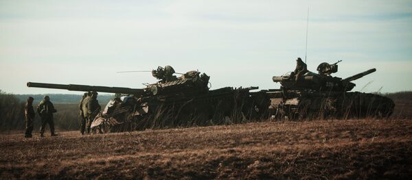 Teško naoružanje u Debaljcevu - Sputnik Srbija