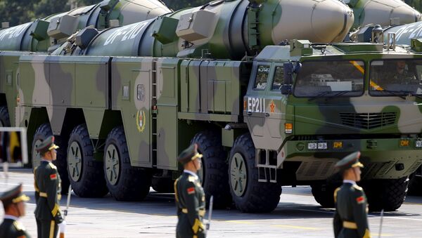 Противбродска балистичка ракета ДФ-21Д на паради у Пекингу у част 70. годишњице Победе у Другом светском рату - Sputnik Србија
