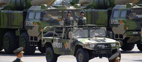 Protivbrodska balistička raketa DF-21D na paradi u Pekingu u čast 70. godišnjice Pobede u Drugom svetskom ratu - Sputnik Srbija
