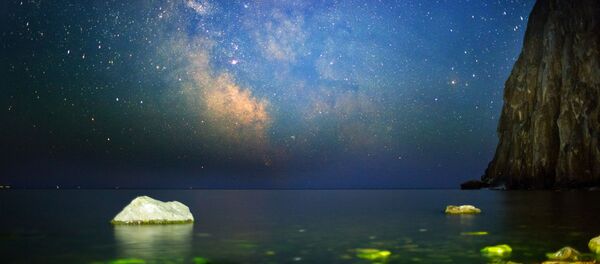 Nočnoe nebo iz buhtы Sagan-Zaba na ozere Baйkal - Sputnik Srbija