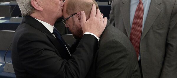 Žan-Klod Junker i Martin Šulc Žan-Klod Junker i Martin Šulc - Sputnik Srbija