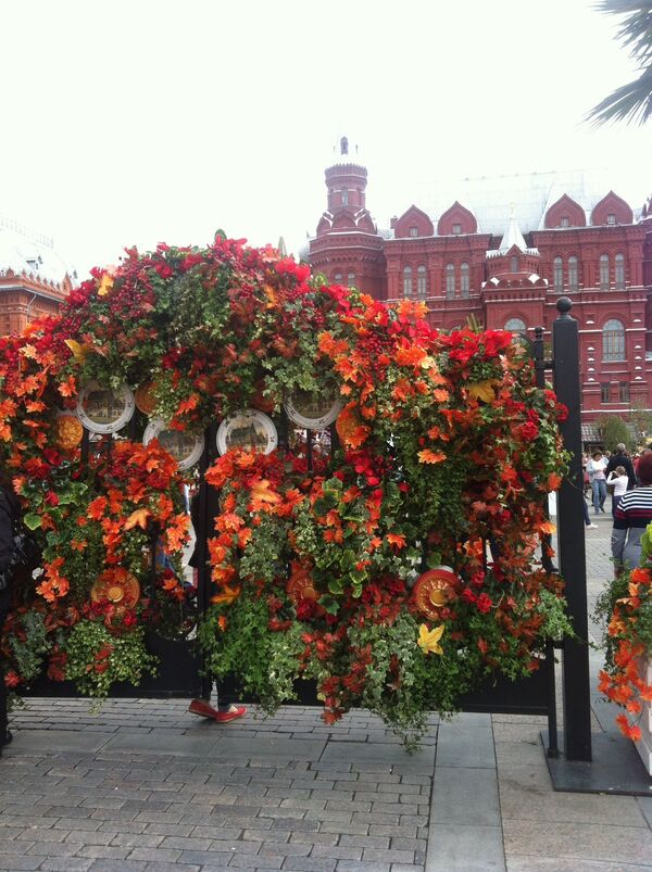 Цвеће на Црвеном тргу - Sputnik Србија