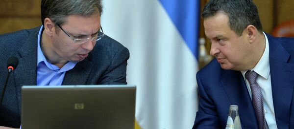 Aleksandar Vučić i Ivica Dačić na sednici Vlade Srbije - Sputnik Srbija