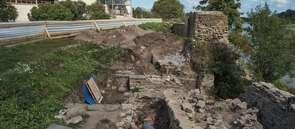 Археологи нашли клад времен Ивана Грозного на территории крепости Старой Ладоги - Sputnik Србија