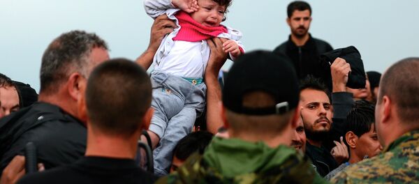 Izbeglice na granici Makedonije i Grčke - Sputnik Srbija