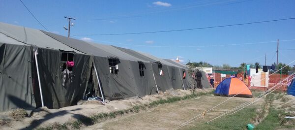 Шатори у избегличком кампу Кањижа - Sputnik Србија
