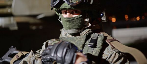 Опремање војника будућности Ратник - Sputnik Србија