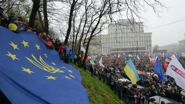 Массивни проевропски митинг у Кијеву. Новембар 24, 2013. - Sputnik Србија
