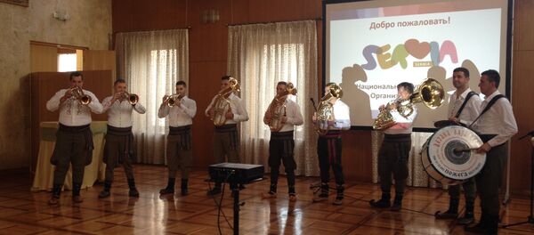 Трубачки оркестар Дејана Лазаревића на Сајму туризма у Москви - Sputnik Србија