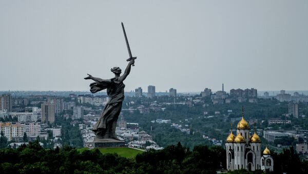 Споменик Мајка Домовина зове! у Волгограду - Sputnik Србија