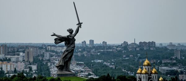 Spomenik Majka Domovina zove! u Volgogradu - Sputnik Srbija
