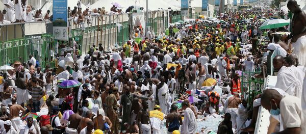 Stampedo nadomak Meke Stampedo nadomak Meke - Sputnik Srbija