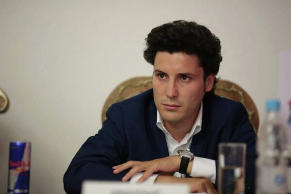 Независни посланик у партији Удружена реформска акција (УРА) Дритан Абазовић Независни посланик у партији Удружена реформска акција (УРА) Дритан Абазовић - Sputnik Србија
