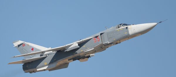 Ловац-бомбардер Су-24 - Sputnik Србија