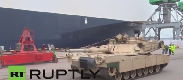 Оклопна возила НАТО у Летонији - Sputnik Србија