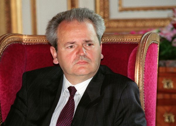 ЦИА уложила 40 милиона долара у рушење Милошевића ЦИА уложила 40 милиона долара у рушење Милошевића - Sputnik Србија