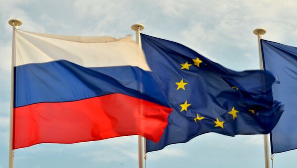 Zastave EU i Rusije - Sputnik Srbija