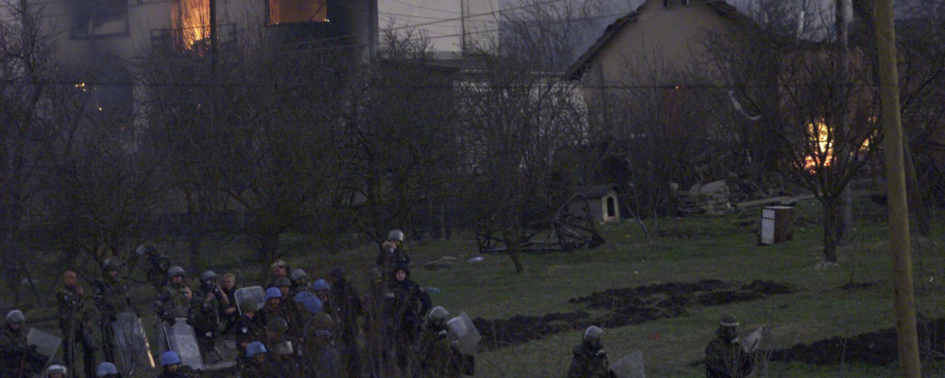 Zapaljene srpske kuće u Čaglavici  17, marta 2004 - Kosovo - Sputnik Srbija, 1920, 13.03.2024