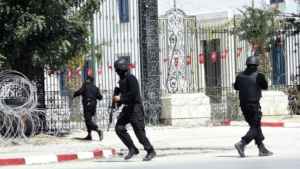 Policija Tunisa na mestu napada kod muzeja Bardo - Sputnik Srbija