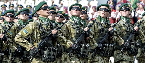 Војна парада украјинске војске на Дан независности у Кијеву - Sputnik Србија