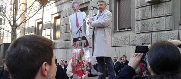 Двери протестовале протви „Владе Тонија Блера“ - Sputnik Србија